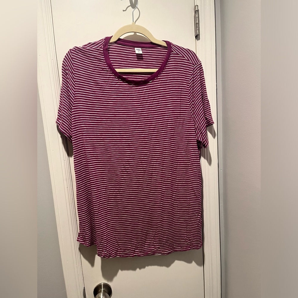 XL Luxe Old Navy Tee Pink with White Stripes